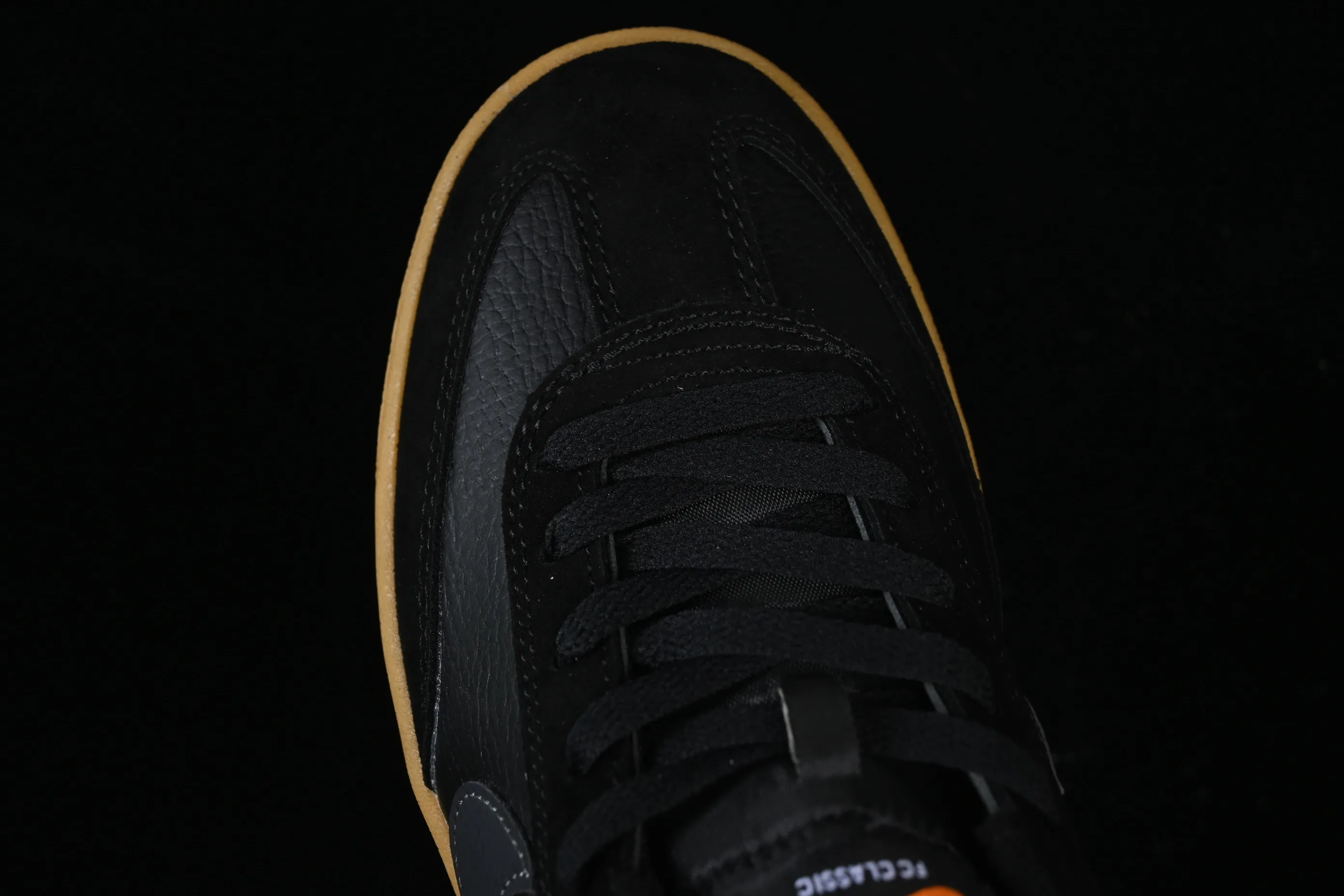 All categories Nk SB Dunk series Nike SB Fc Classic campus sneakers Nike SB Fc Classic Nike autumn and winter campus casual sneakers 909096-008
